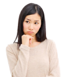 悩んでいる女性