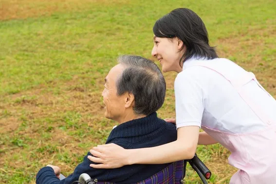 高齢者と介護者